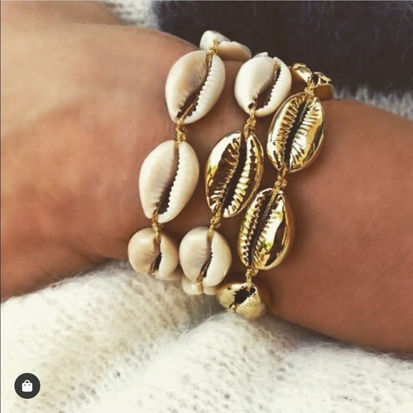 Anthropologie Jewelry - SALE Cowrie Shell Gold Bracelet or Anklet